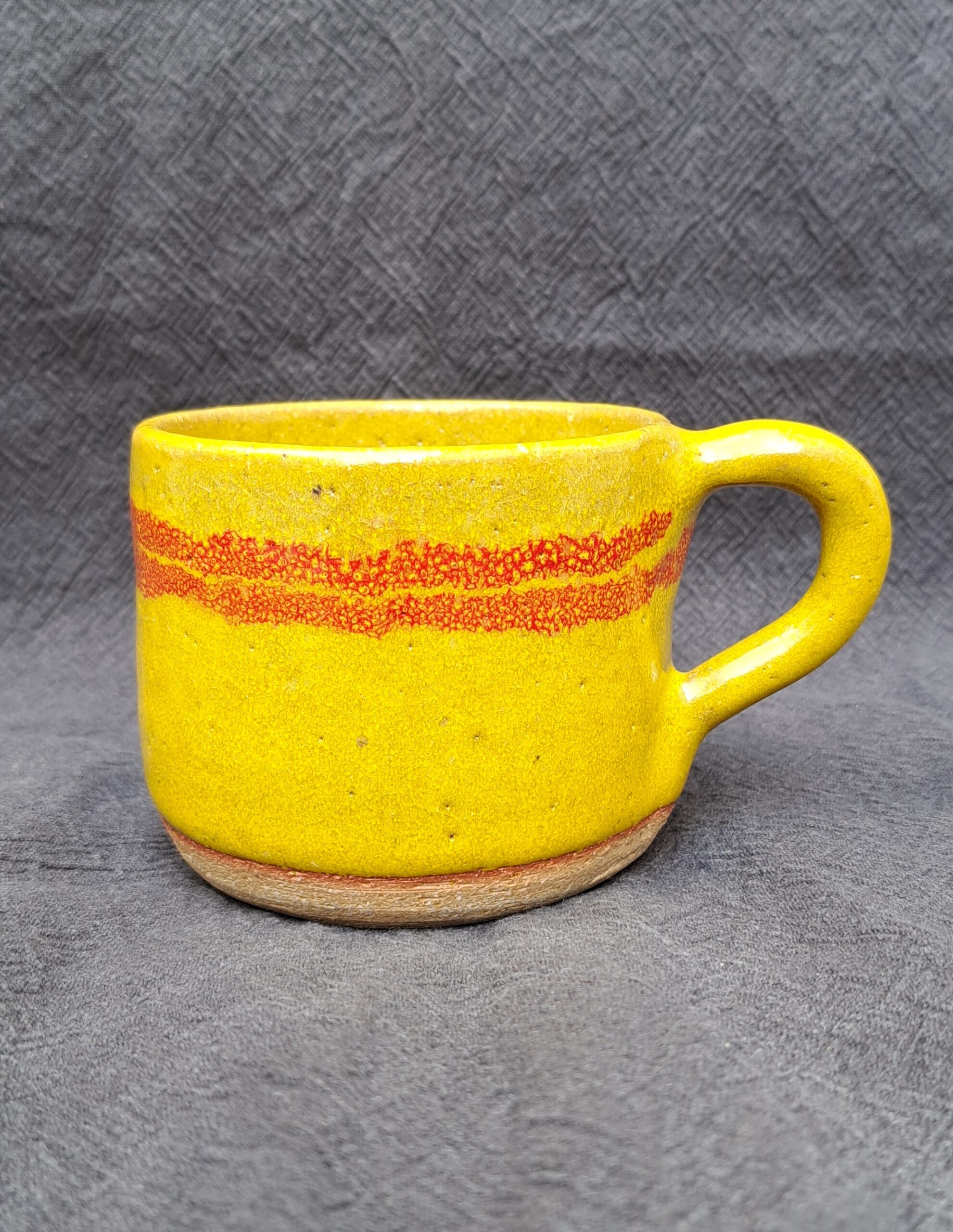 marigold mug with handle (small) marigold mug with handle (small)