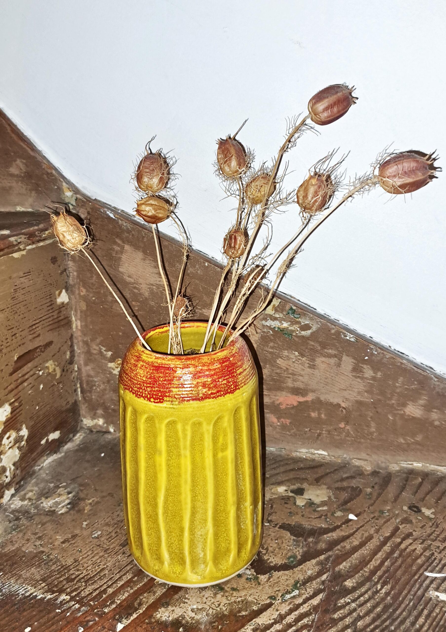 Marigold & cherry vase - Image 5